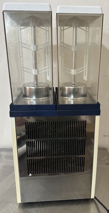 Продам сокоохоладитель слаш 2/9л Италия