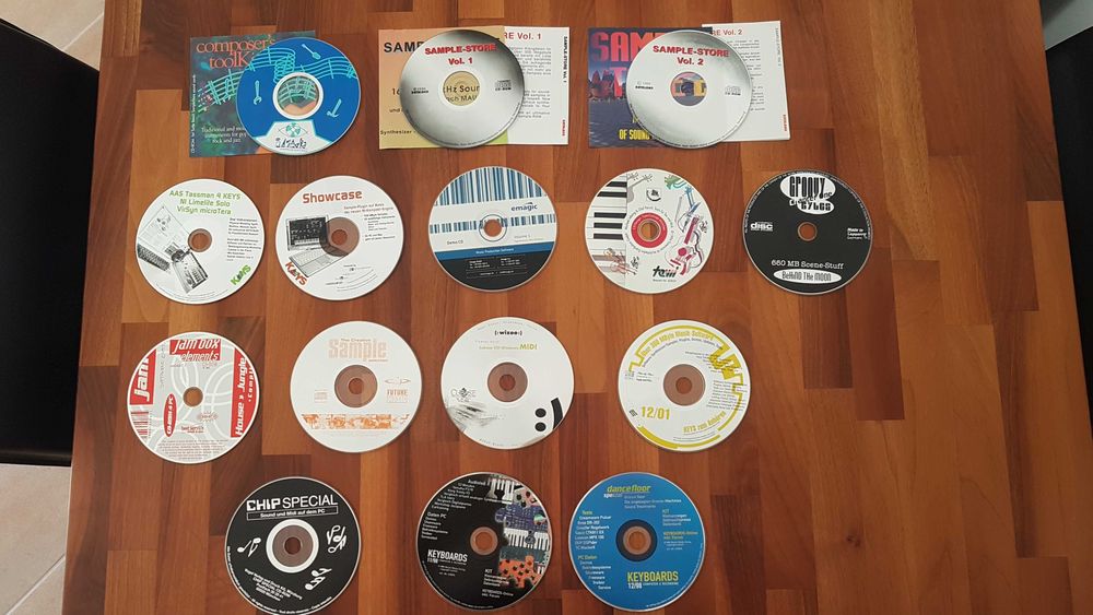 Coleção de sample CDs de vários estilos da música electrónica