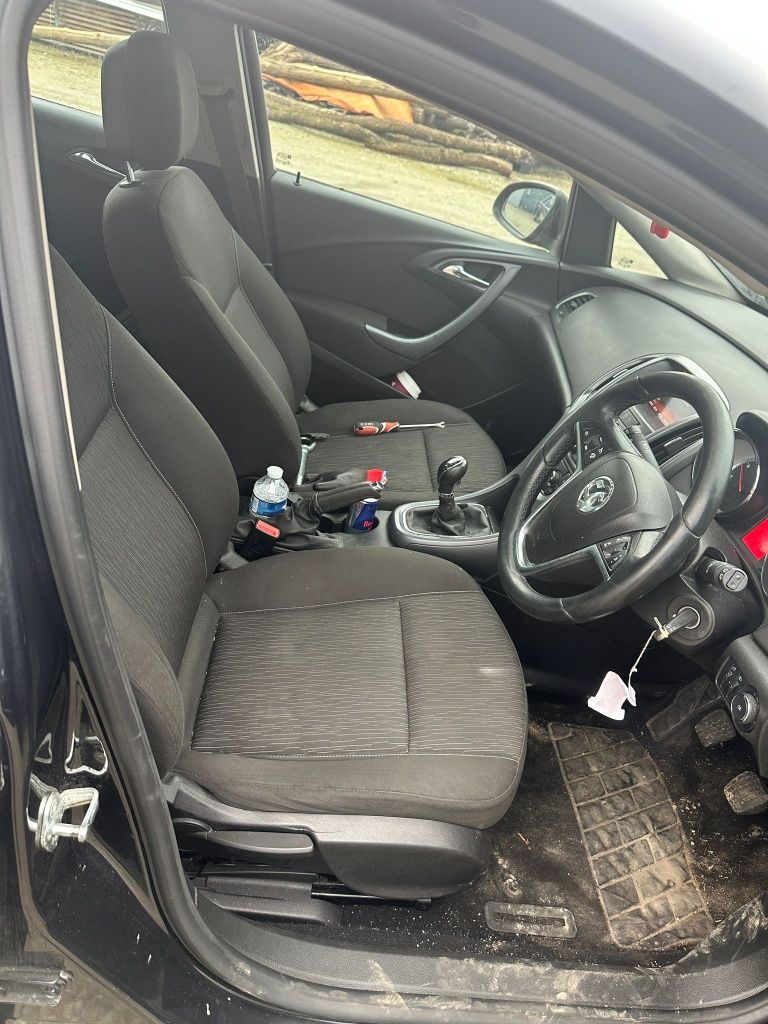 Opel Astra j lift zderzak maska błotnik drzwi z22c