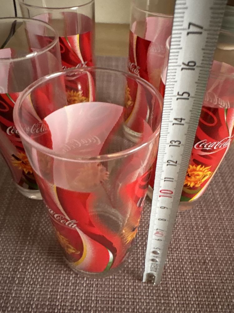 Szklanki Coca Cola