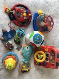 Zestaw zabawek dla malucha fisher price