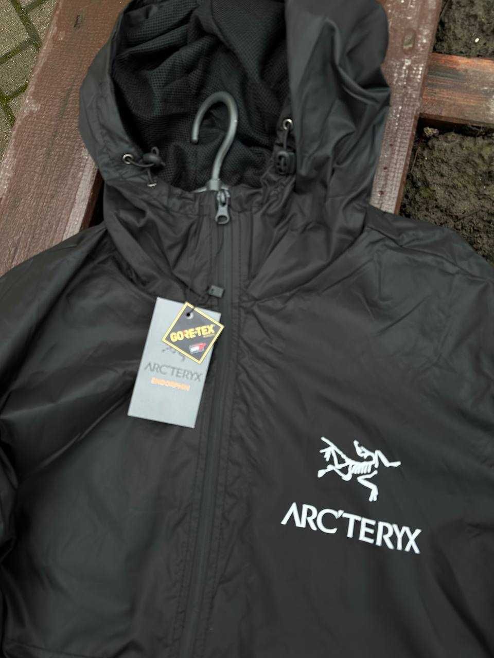 Новинка! Куртка чорна Gore-Tex Arcteryx
