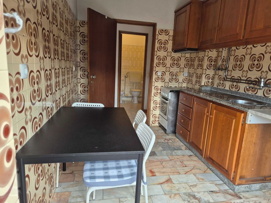 Arrenda se Apartamento T2