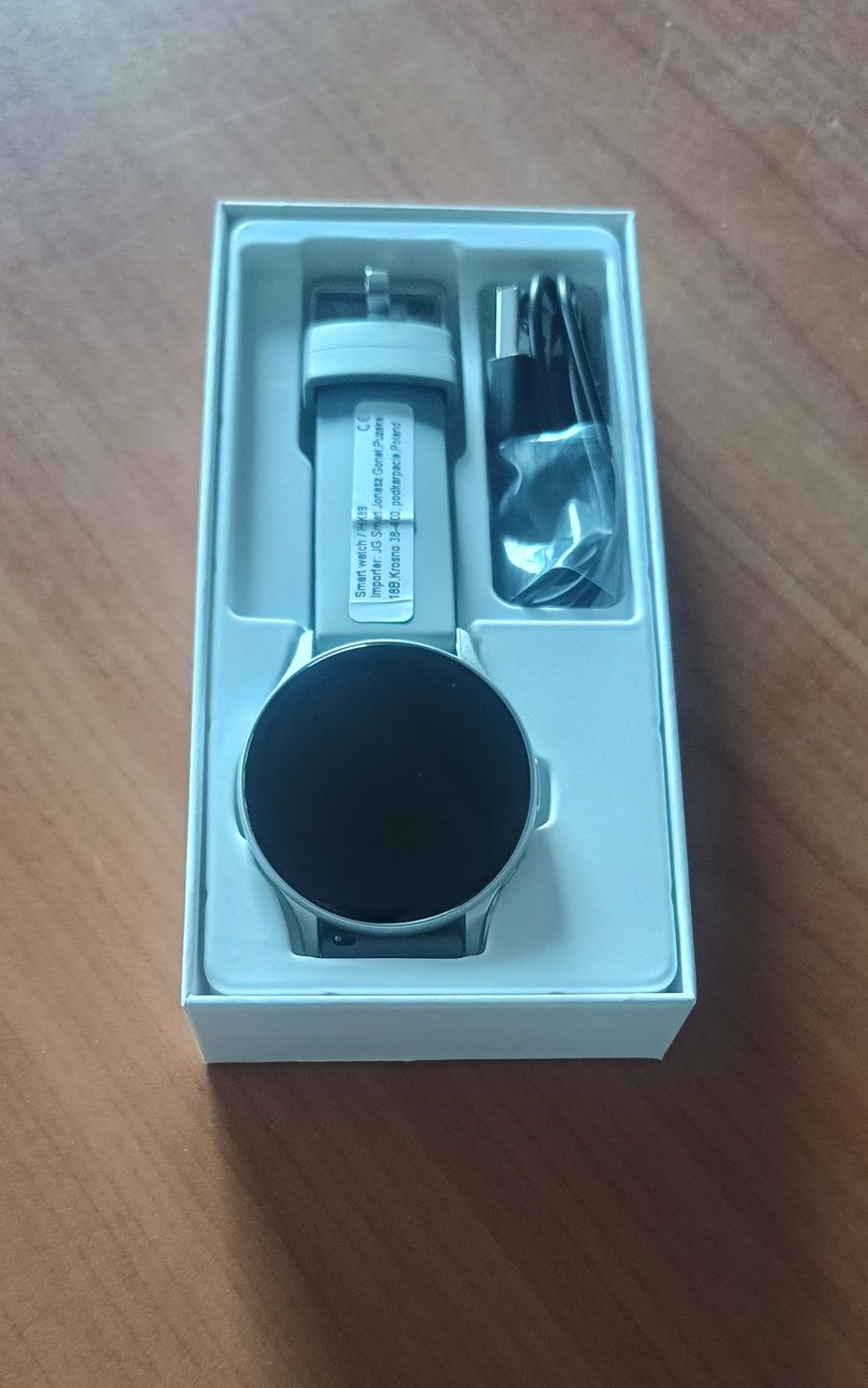 Smartwatch damski  HK89 ,dodatkowo bransoleta  kolor srebrny.