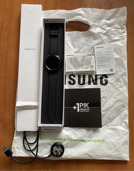 Смарт часы Samsung galaxy watch 4 classic