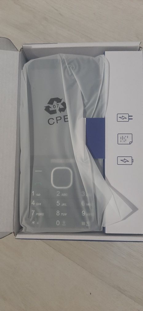 Telefon maxcom MM334