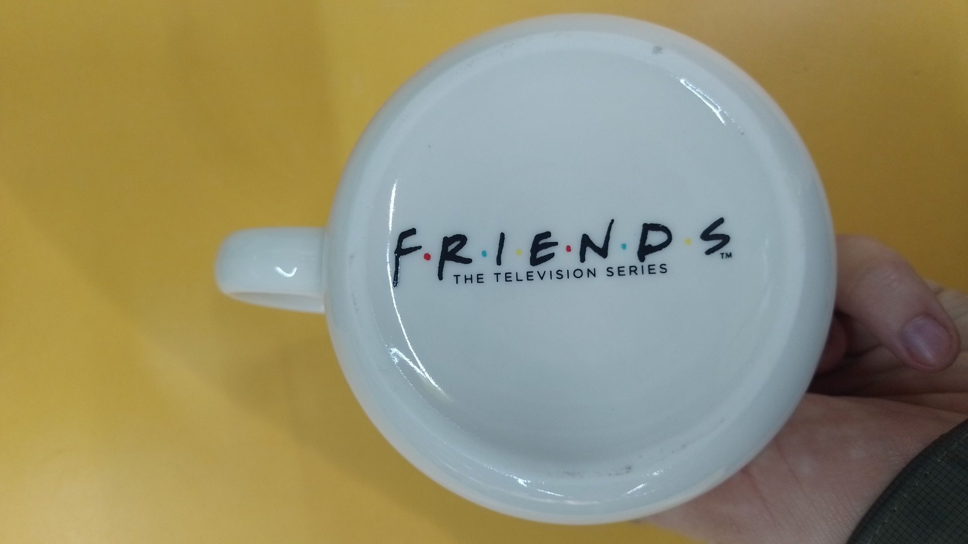 Чашка Friends 370 ml. Чашка в коробке Друзья.