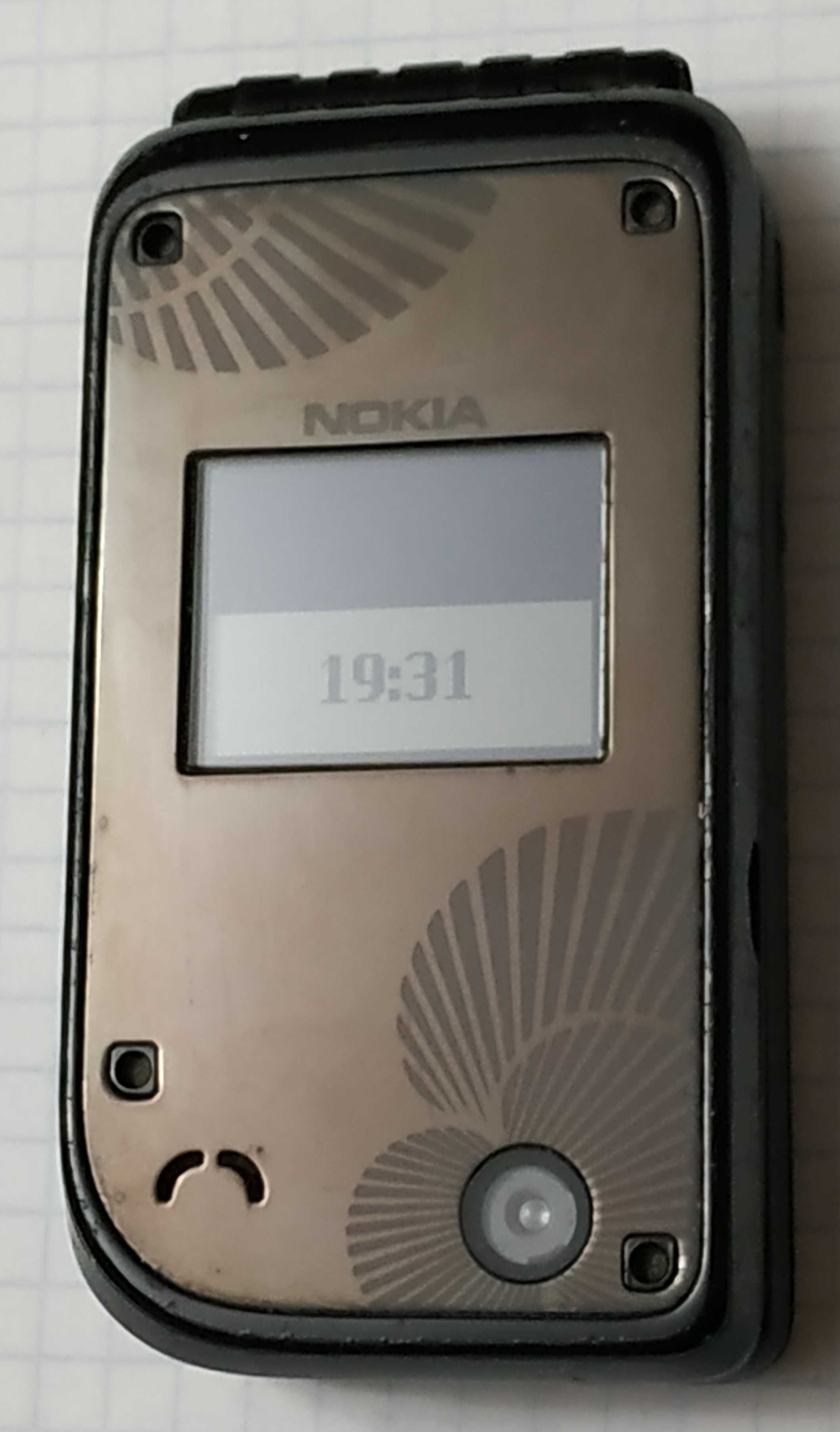 Мобильный телефон NOKIA 7270