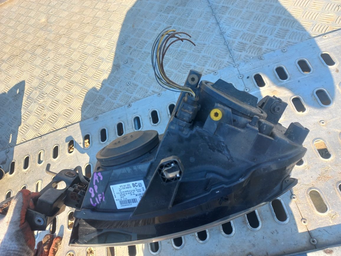 Lampa przód przednia kompletna lewa audi a3 8p lift