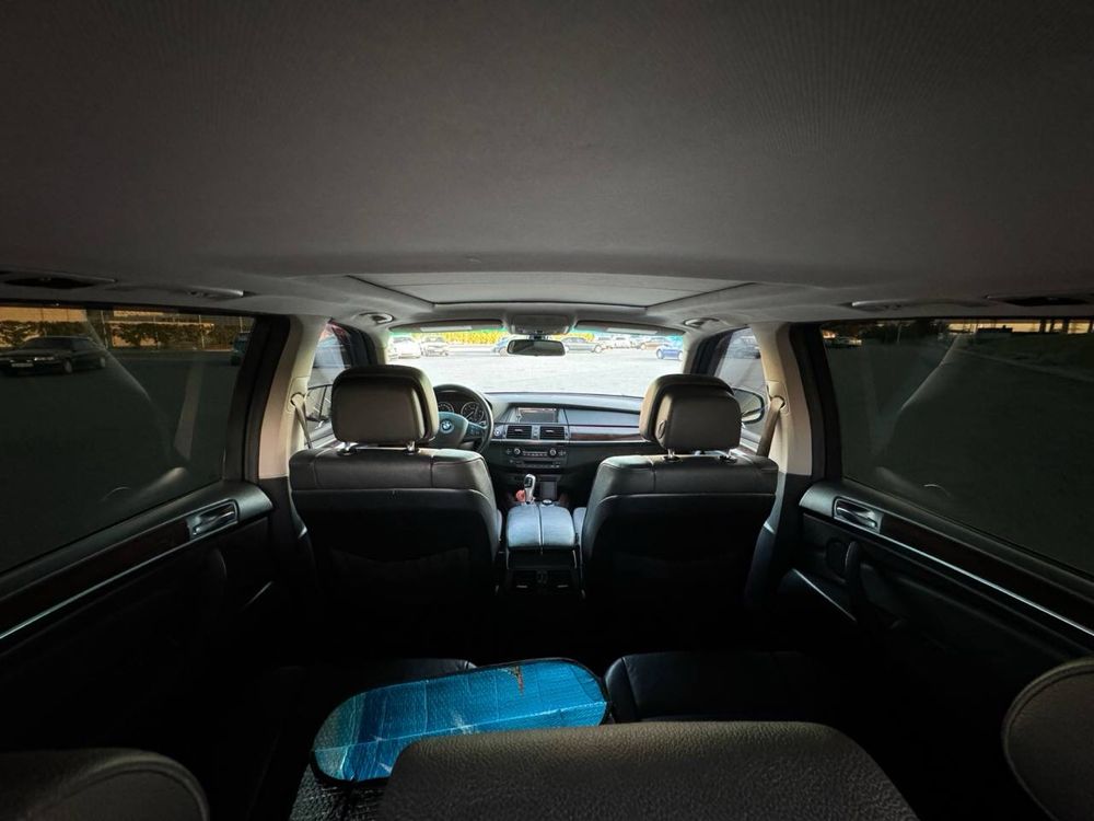 BMW X5 e70 2011 3.0 бензин