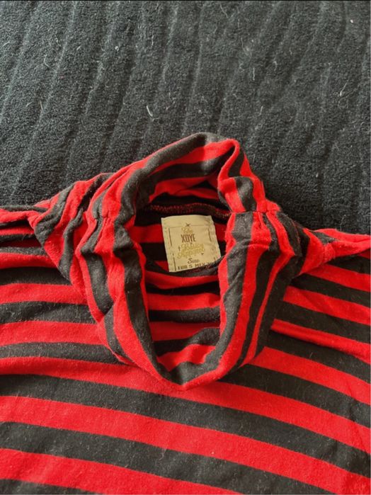 Camisola de gola alta com meia manga