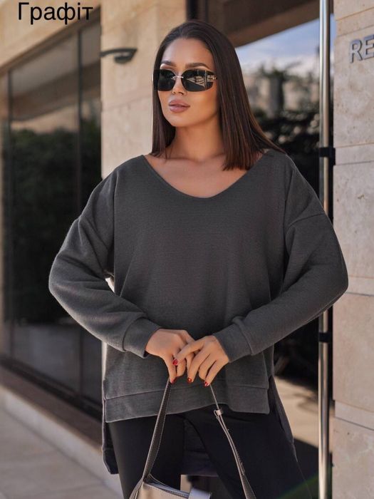 Светр жіночий оверсайз асиметрична модель