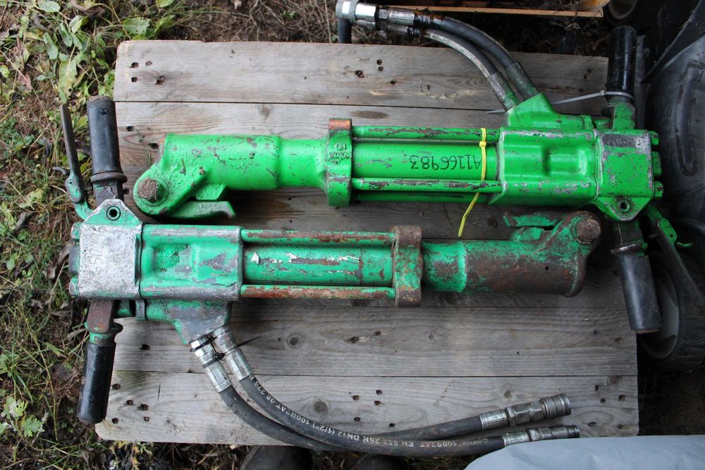 Młot wyburzeniowy ręczny hydrauliczny Terex do stacji JCB Beaver FV23%