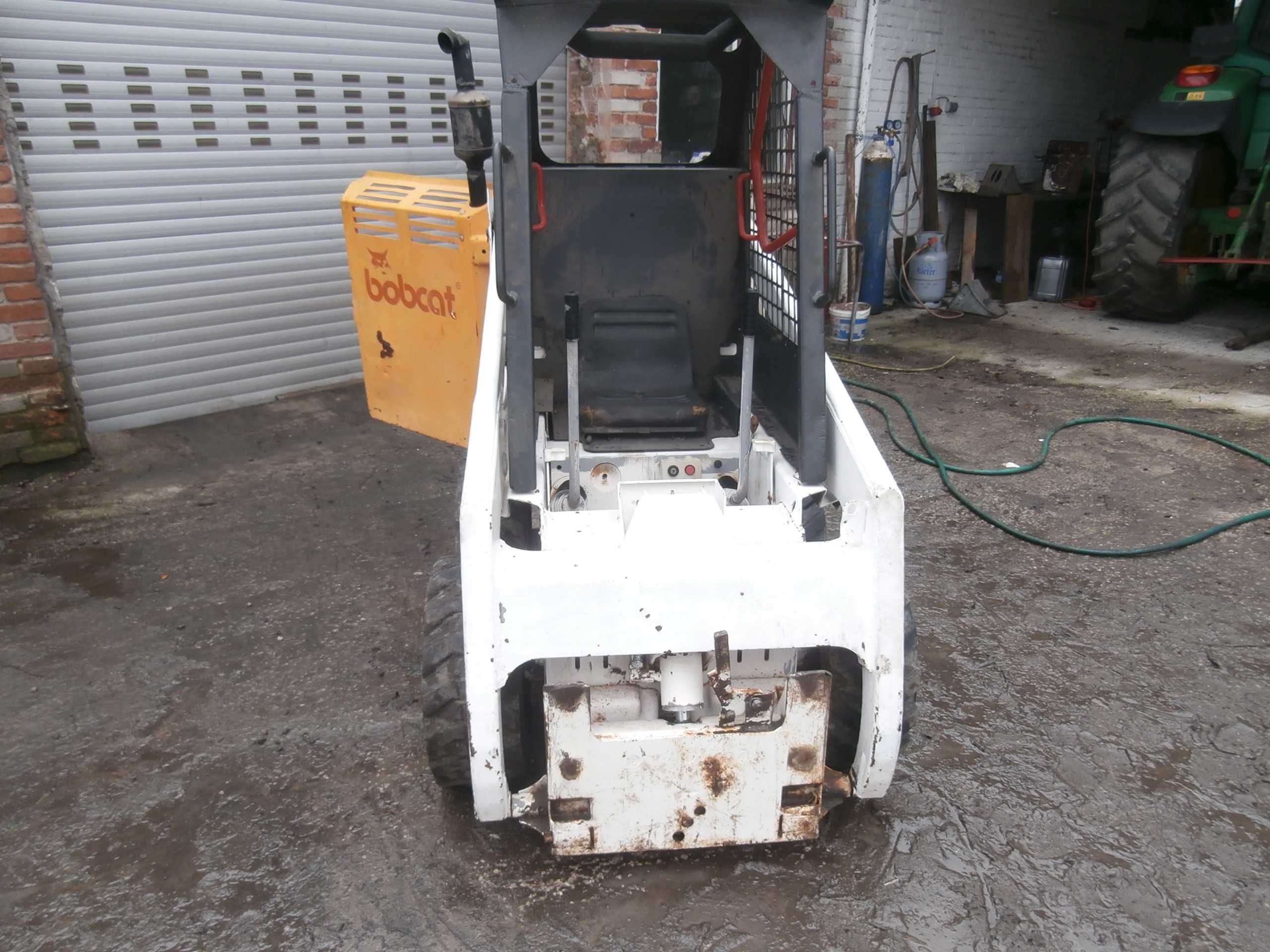 Mini ładowarka bobcat 443