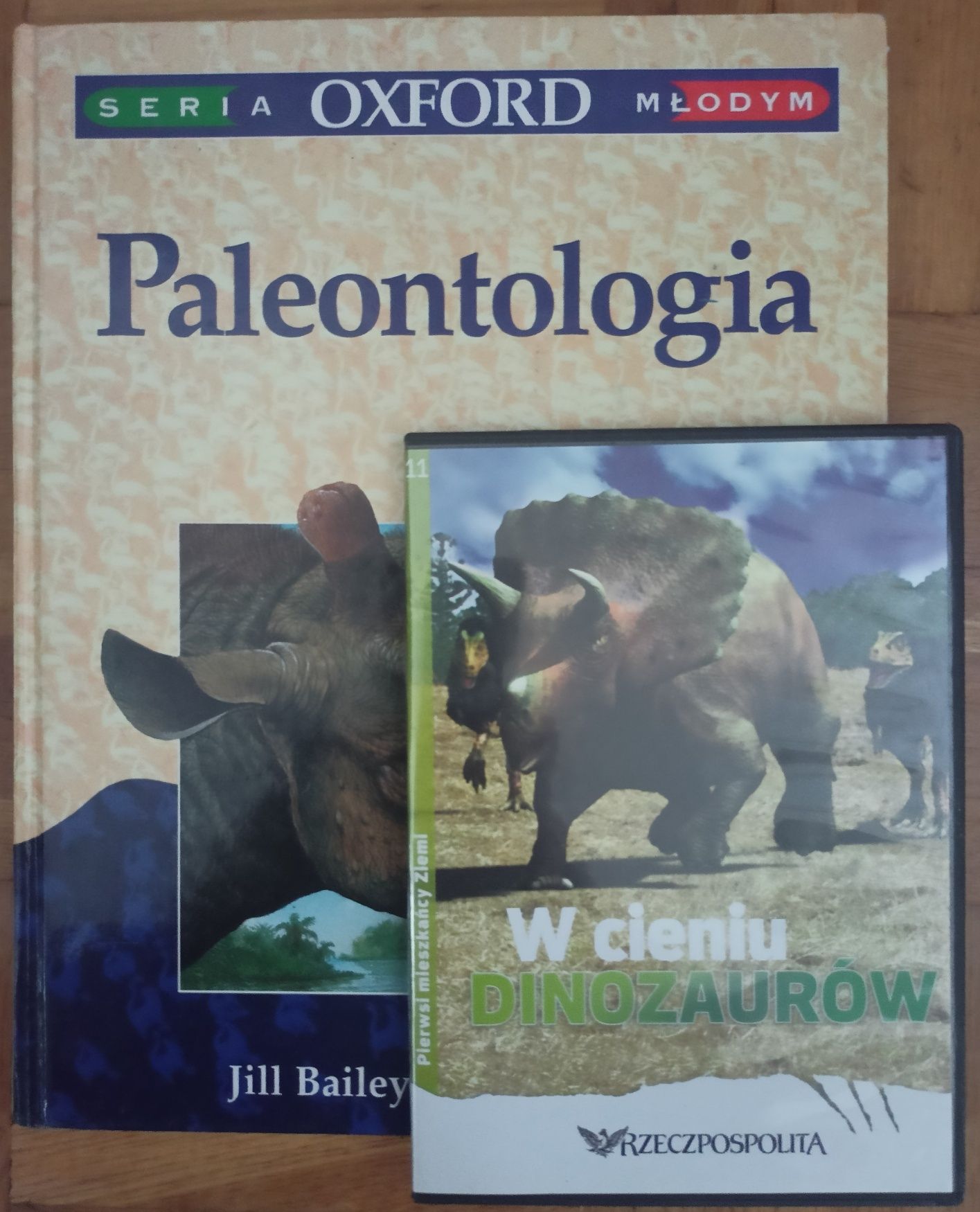 "Paleontologia" + film o dinozaurach