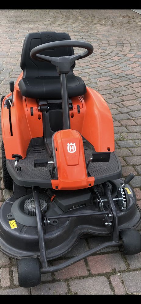 Kosiarka ciągnik husqvarna rider elektryczny