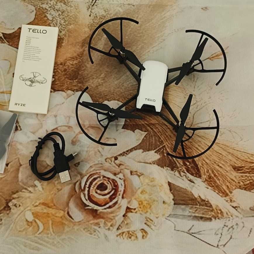 Dron DJI Ryze Tello Boost Combo Biały powered by DJI and Intel