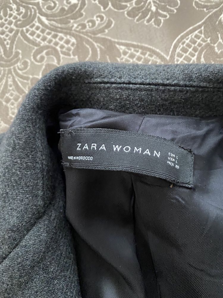 Продам осеннее/весенне пальто Zara