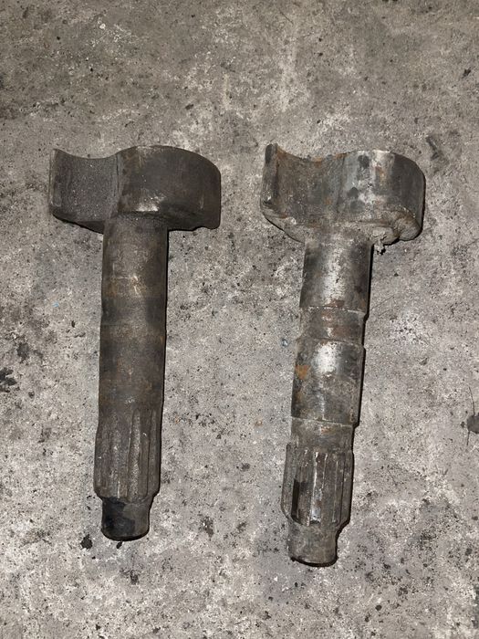 Кулак розстикний КамАЗ, КраЗ (Також Полуось і Розгортка по одній є)