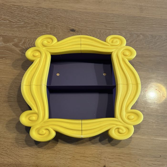 Поличка-рамка для фігурок Друзі Friends McDonald’s