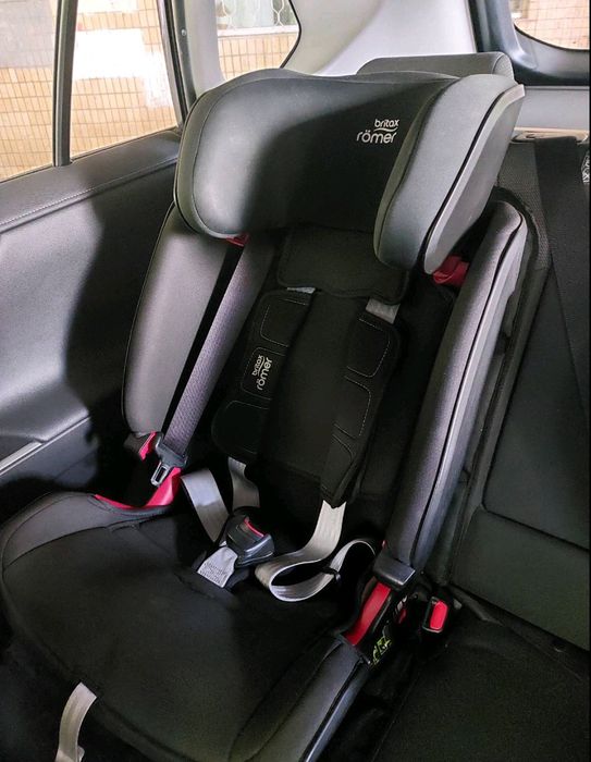 Автокрісло  9-36 кг Britax Römer ADVANSAFIX PRO