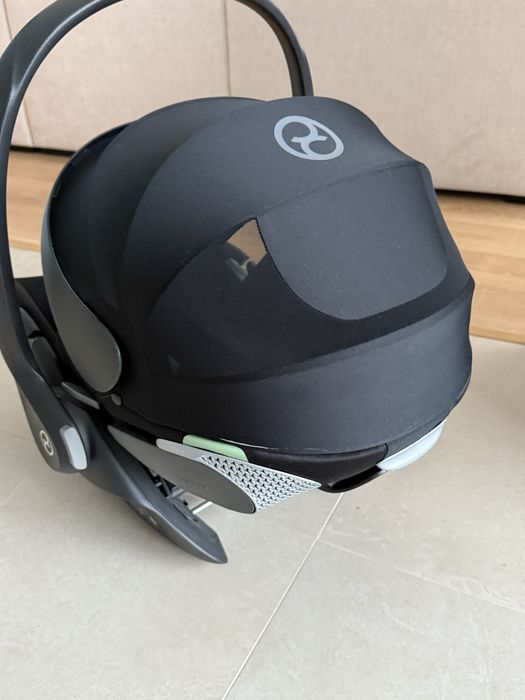 Ovo Cybex Cloud T i-Size — excelente estado + redutor