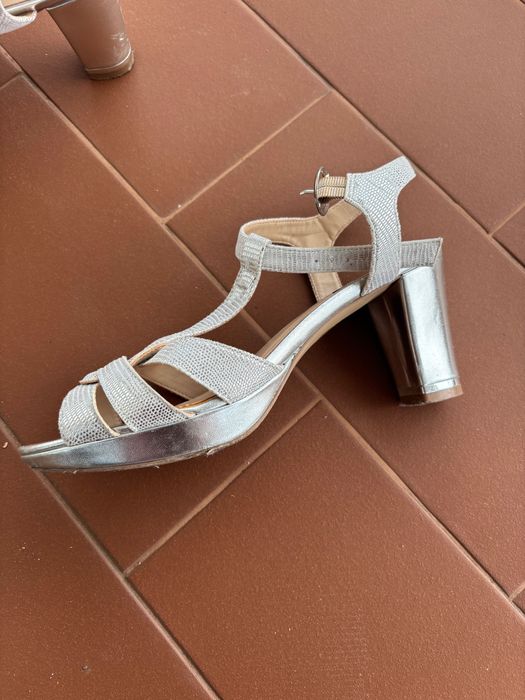 Sandálias com salto prateadas Seaside tam. 39