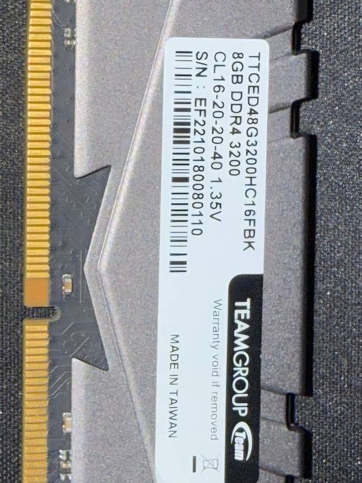 Oперативна память  DDR 4 3200 8GB