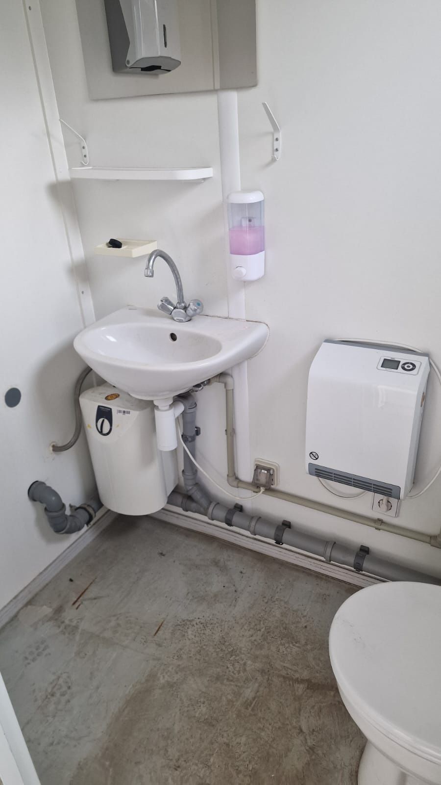 Kontener Socjalny biurowy WC toaleta minianeks kuchnia
