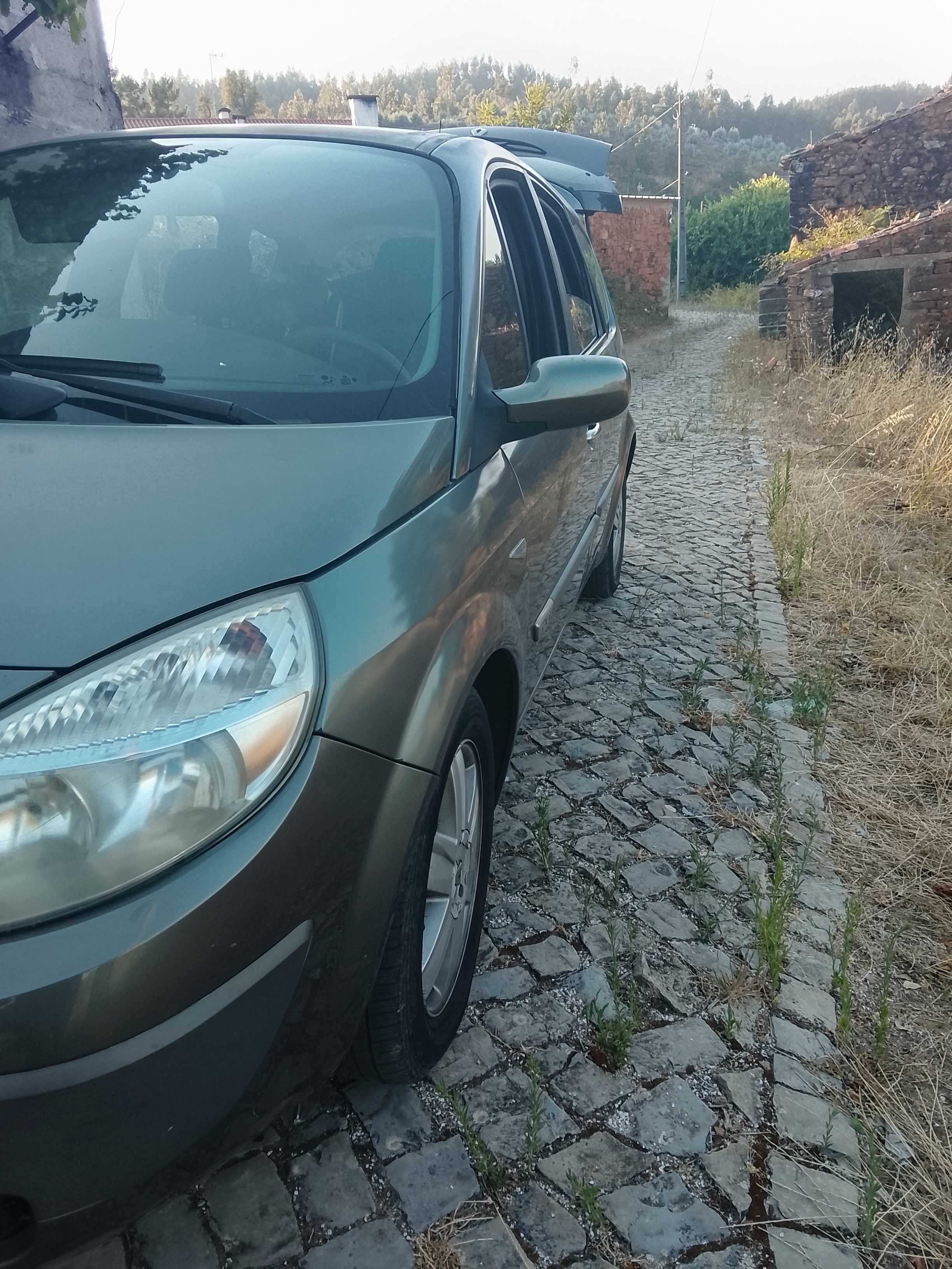 Carrinha de 7 lugares