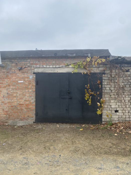 Продам гараж ( р-н Миколаївка)