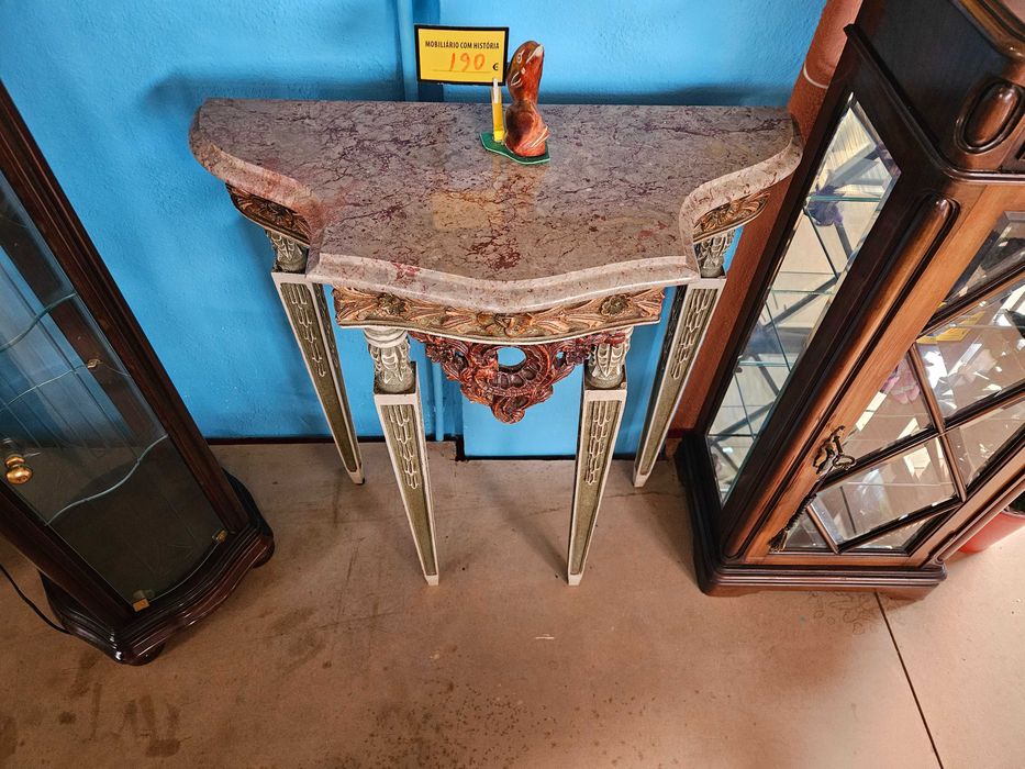 Pequena consola em madeira e pedra - óptimo esta