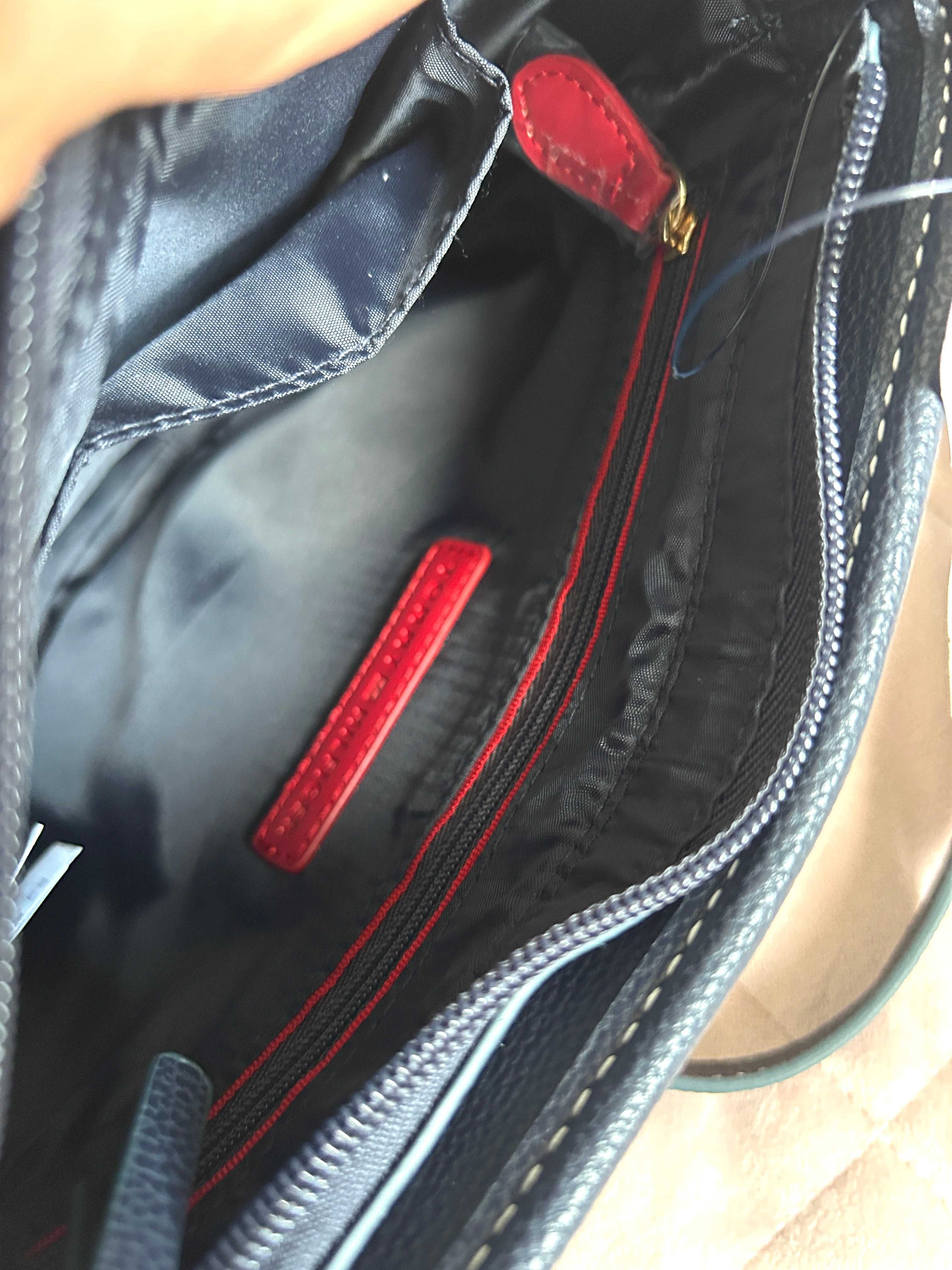 Tommy Hilfiger torebka na pasku