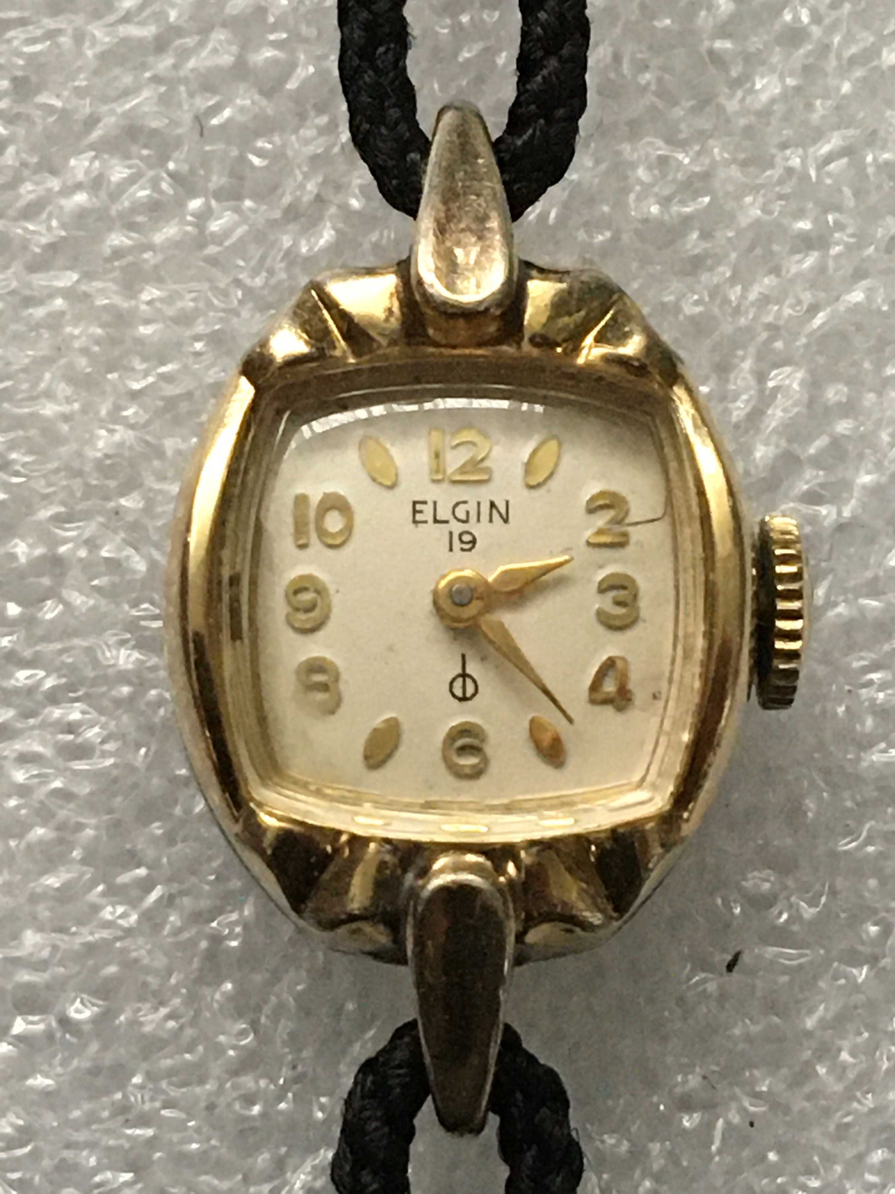 Kolekcjonerski zegarek damski mechaniczny ELGIN 832 19j złocony