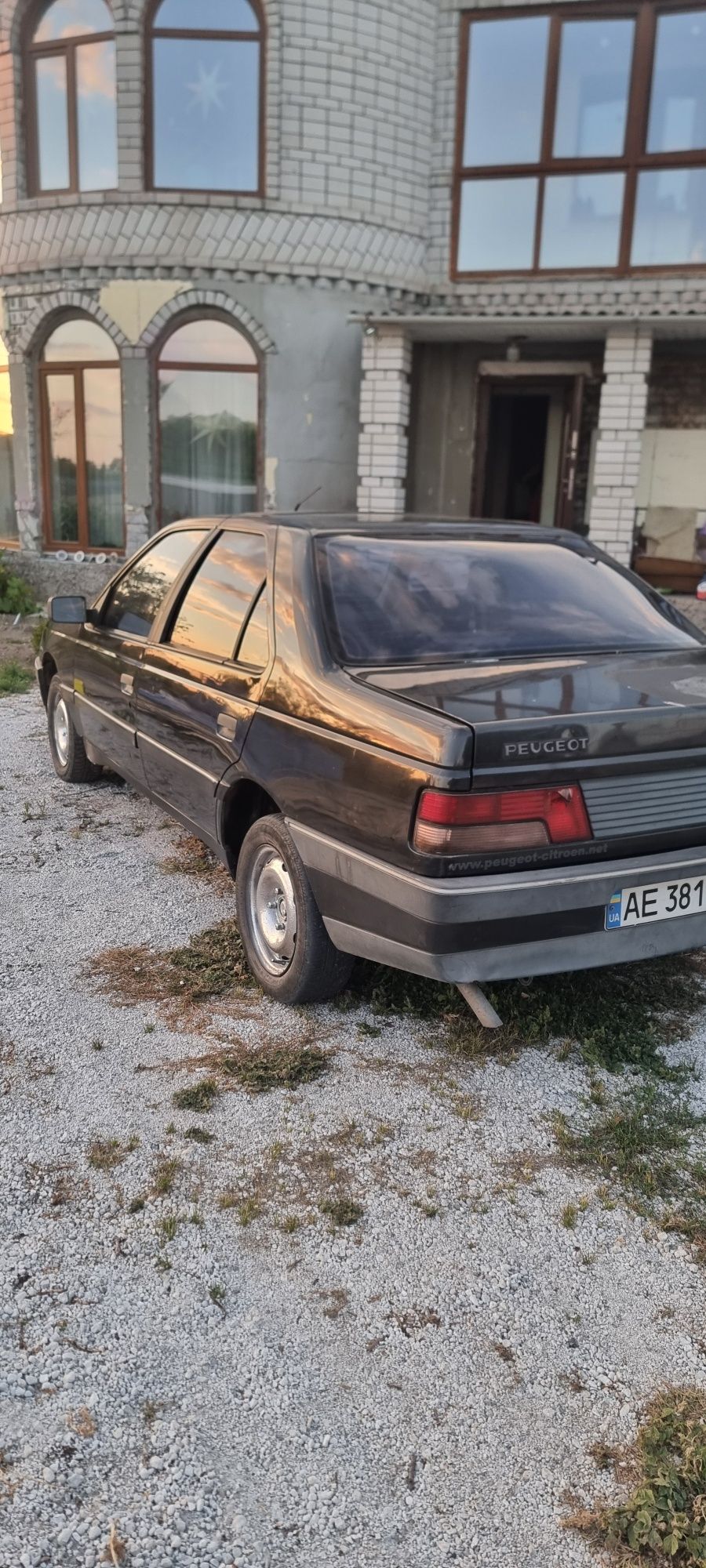 Продам пежо 405на полном ходу