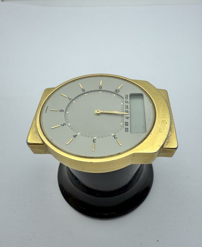 Zegarek Junghans Mega do naprawy