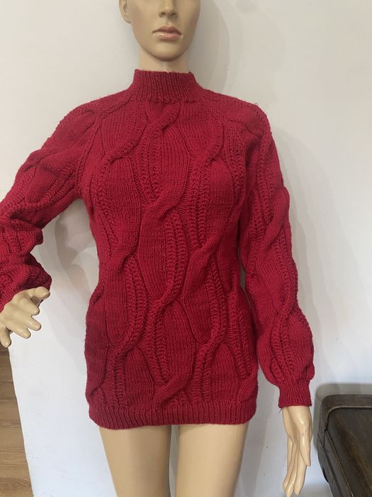 Sweter recznie robiony