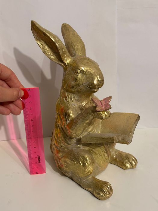 Figurka złoty Króliczek z bajki