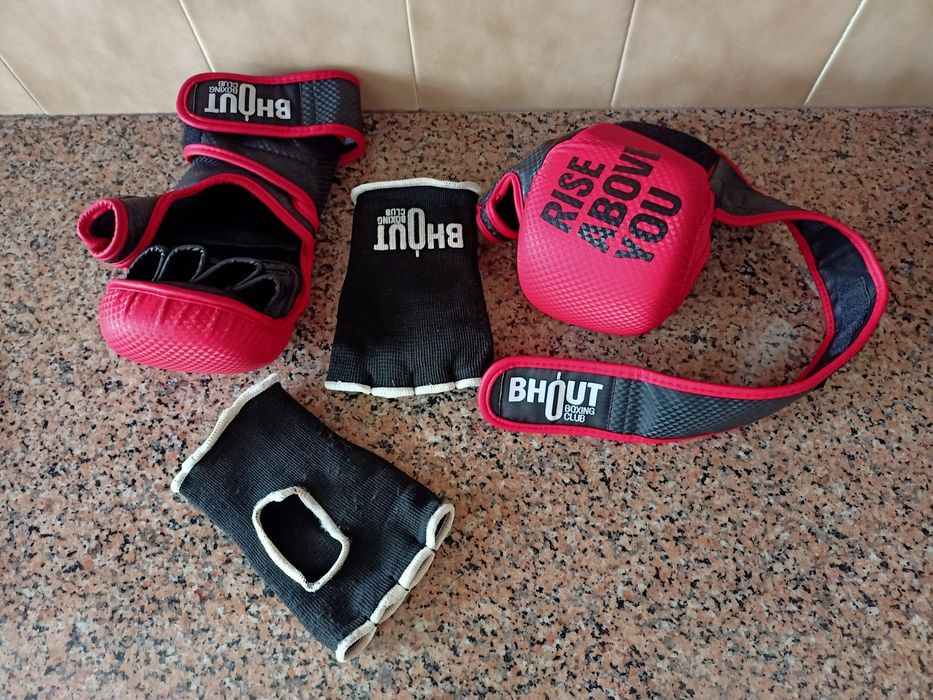 Luvas de treino de boxe, MMA desportos. Casa quarto apartamento.