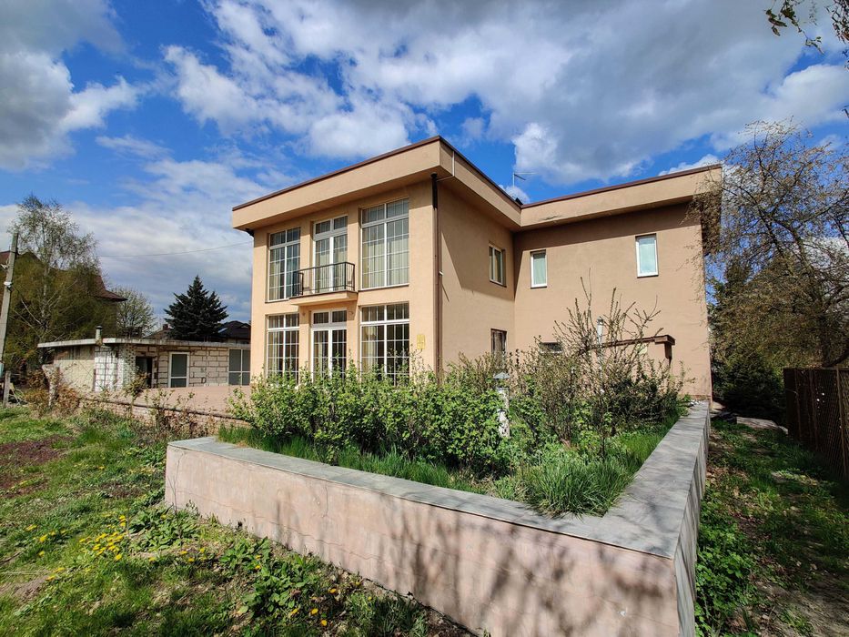 Оренда будинки у с. Мархалівка (є підключення для генератора)