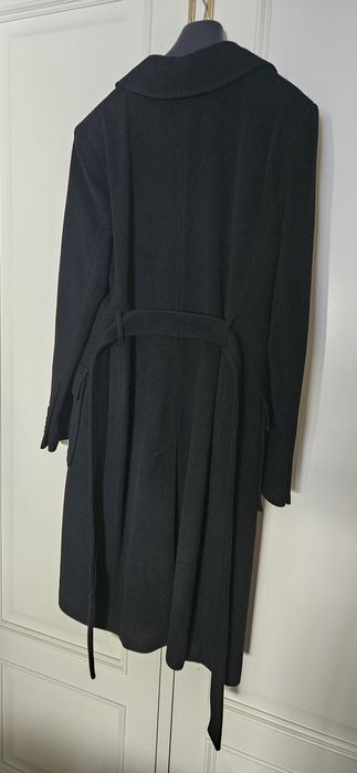 Sobretudo preto Red Globe