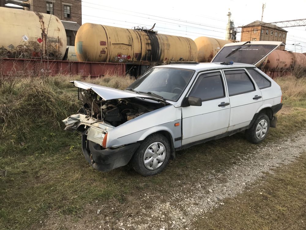 Розборка Запчастини Шрот ВАЗ 2108 2109 21099