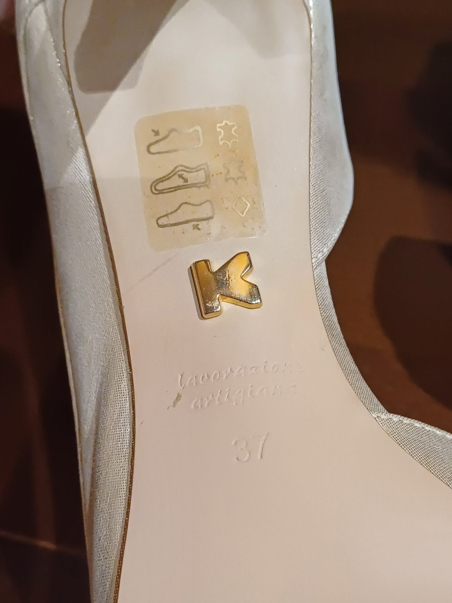 Sandały na obcasie Kazar 37, skóra, złote, buty ślubne