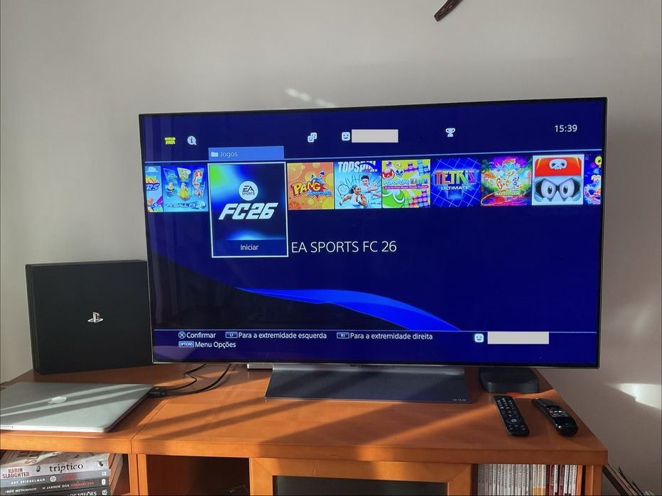 Playstation 4 Pro [ Desbloqueada ]