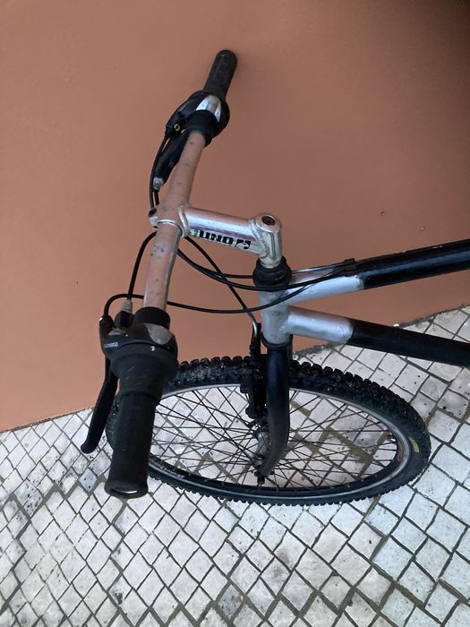 Bicicleta em bom estado roda 26