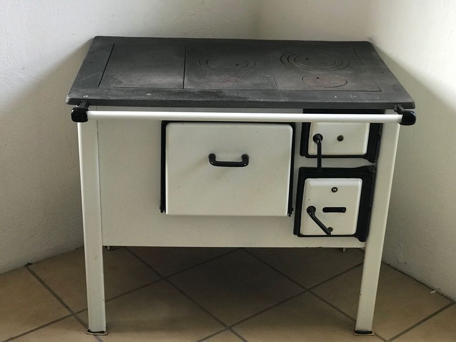 Kuchnia węglowa kuchenka PRL koza piec