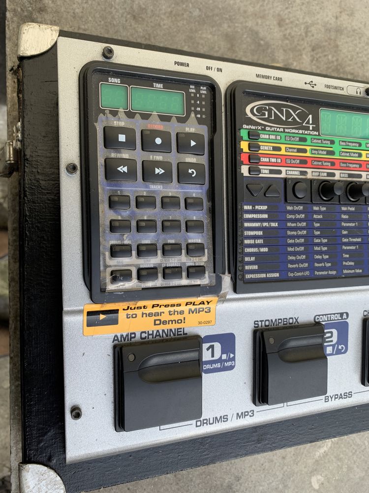 Продам гітарний мультиефективний процесор ефектів Digitech GNX4