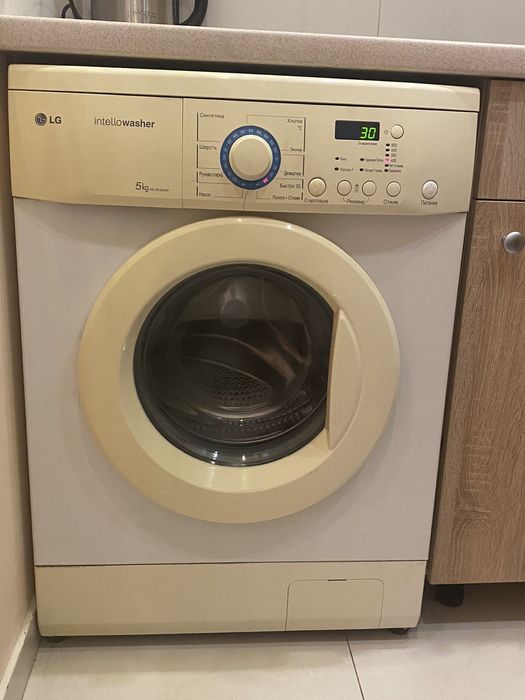 LG стиральная машина продам