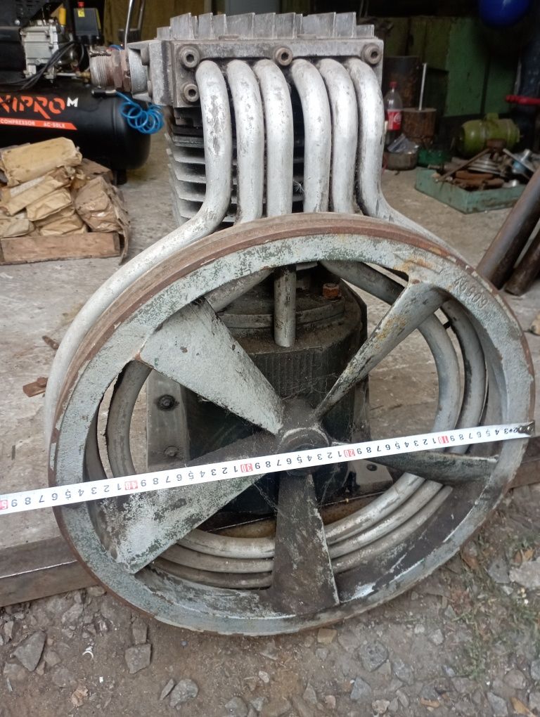 Компрессор Midco C 90410. Голова компрессора. Компрессор