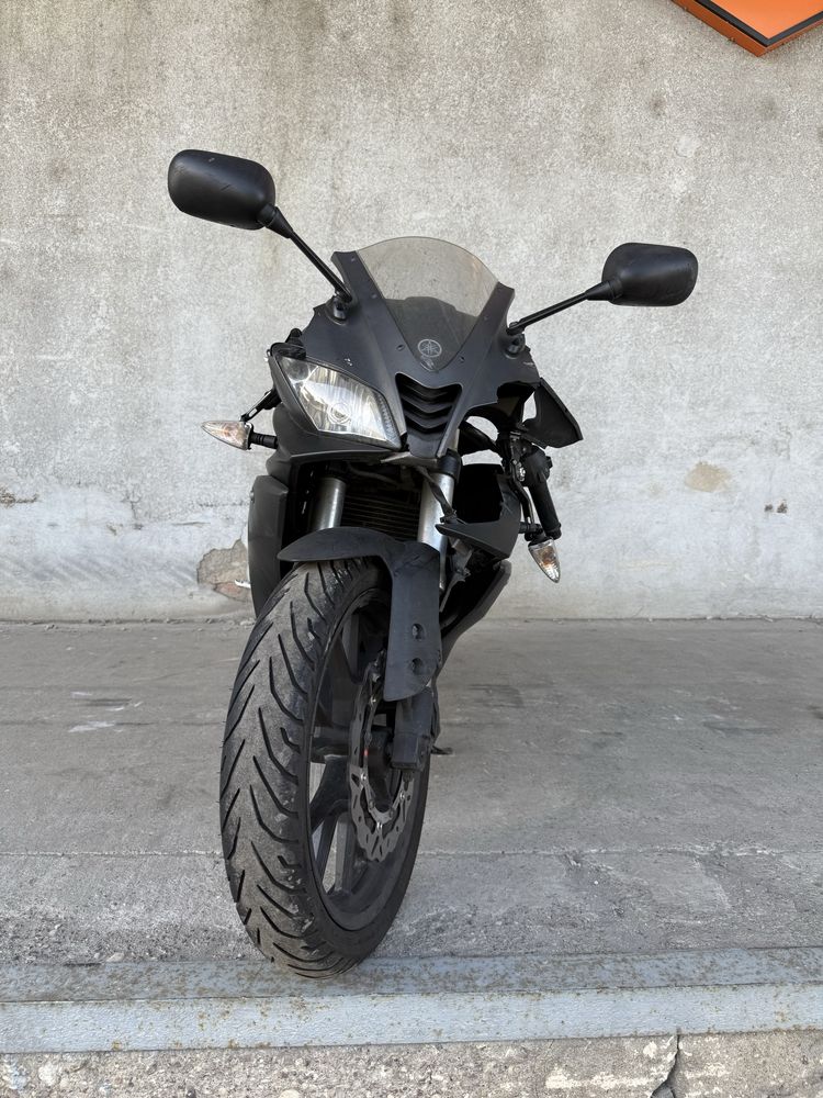 Yamaha yzf r 125 uszkodzona z Niemiec 2015 odpala